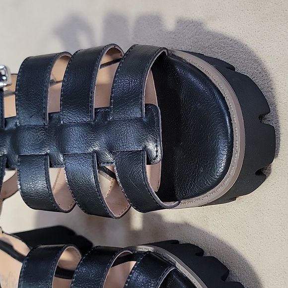 Corkys Hey Girl Fisher Black Strap Sandals Size 9 NWOT - Picture 2 of 8